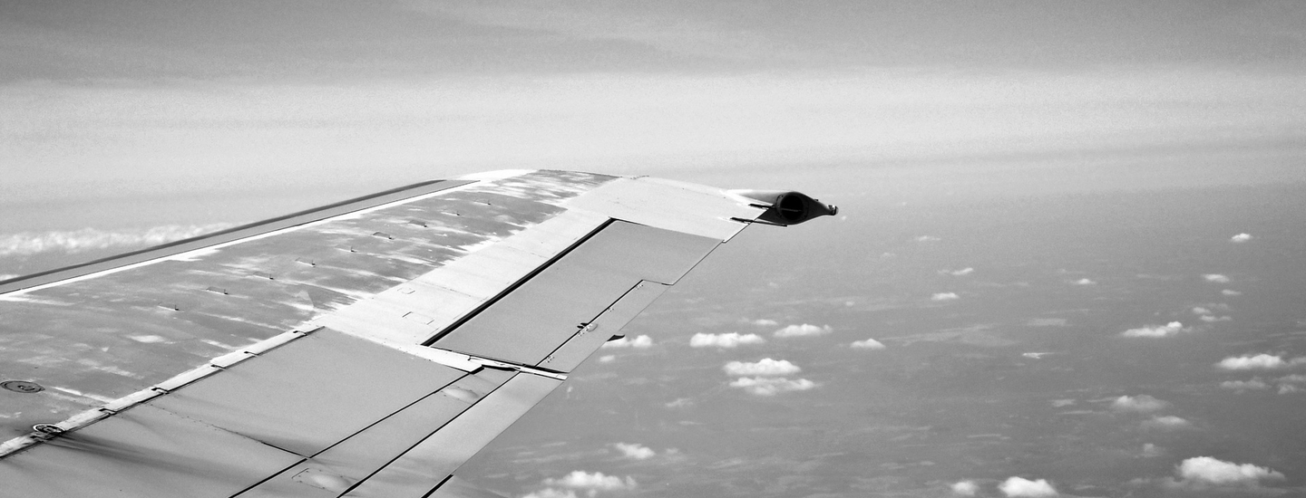 Flugzeug in luft abenteuer auslandserfahrung