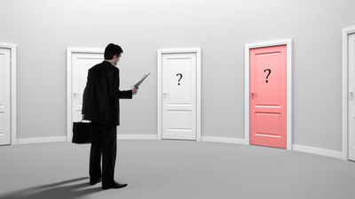 Middle t r fragen business mann antwort interview