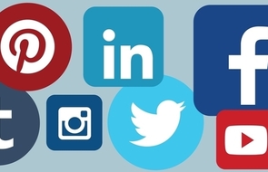 Small internetpr senz social media logos