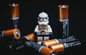 Small lego batterien smartphone konzentration arbeit vorschau